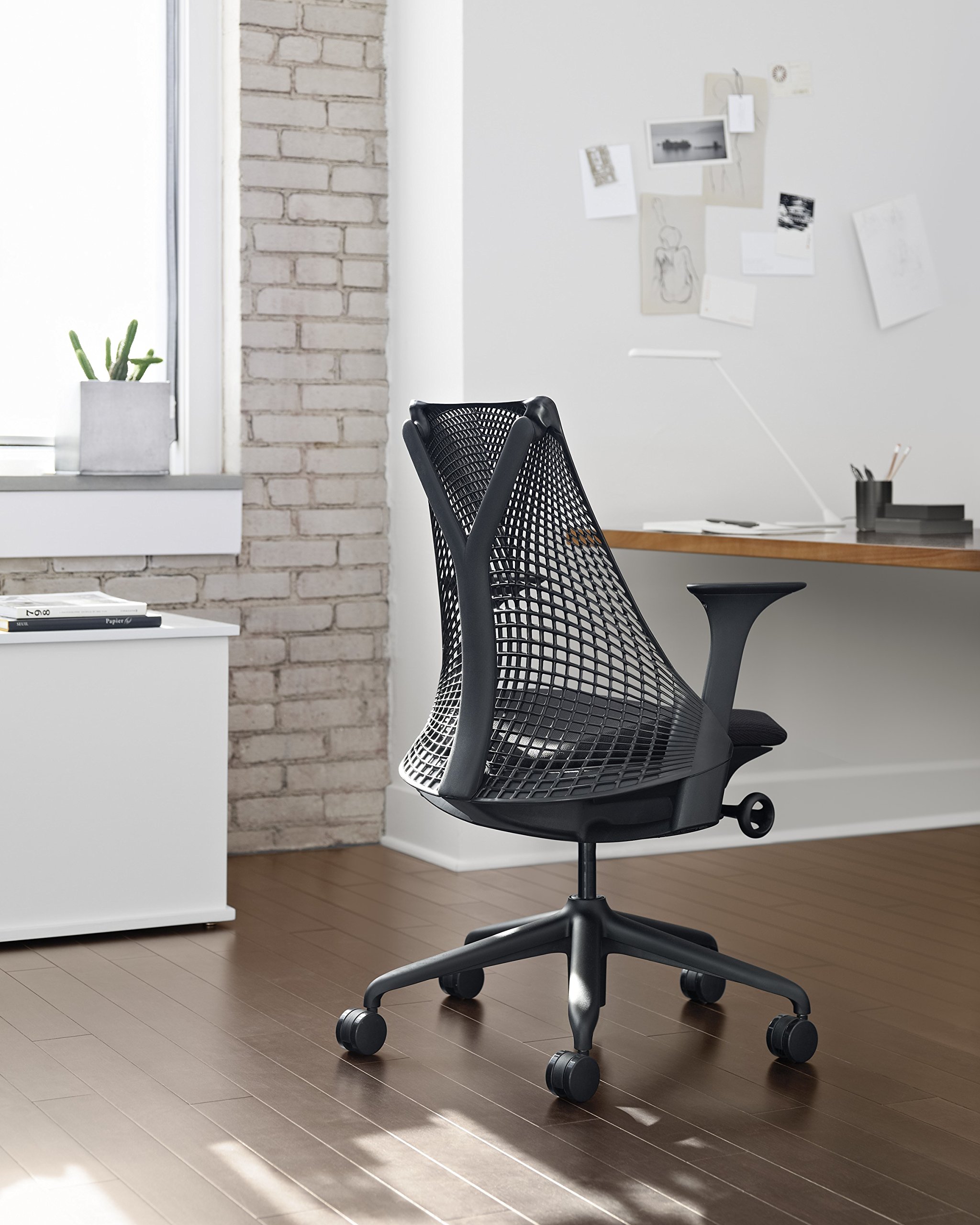 Cadeira Herman Miller Sayl Moderno Adjustable Licorice Crepe